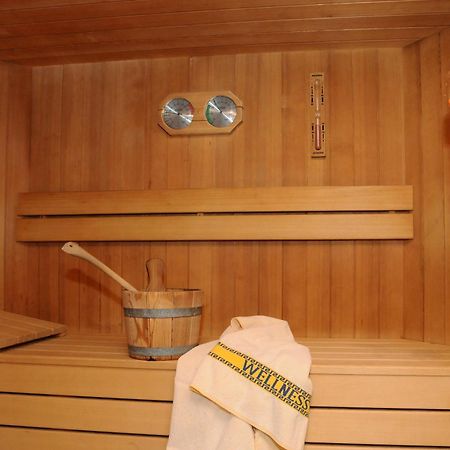 Hotel Kirchenwirt Dobbiaco Eksteriør bilde