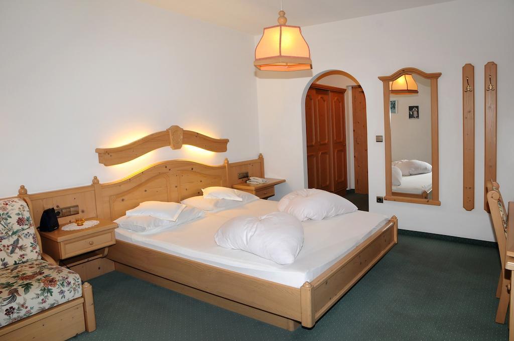 Hotel Kirchenwirt Dobbiaco Rom bilde